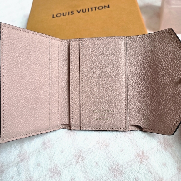 Louis Vuitton Zoe Wallet | Rose Poudre | Monogram Empreinte Leather - Picture 3 of 5